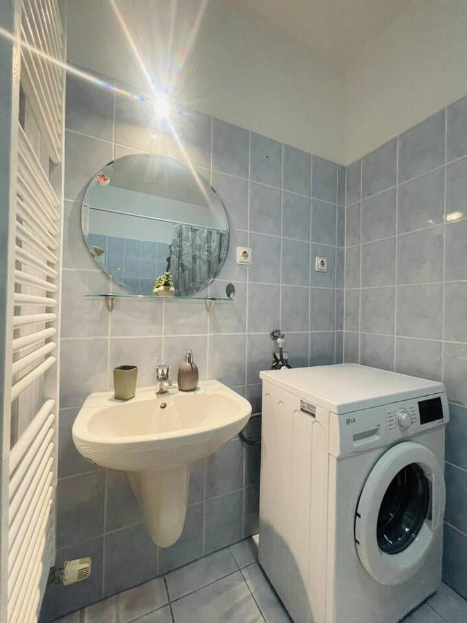 Central Studio Close To Andrassy Avenue For 4 Persons Budapest Extérieur photo